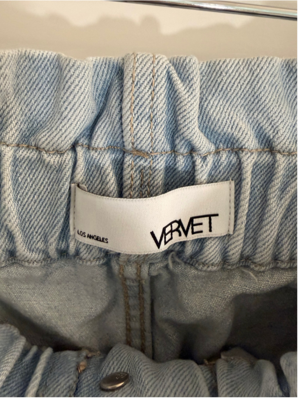 Women's VERVET High Waist Paperbag Denim Shorts Belted Raw Hem Light Wash Large - Picture 2 of 6